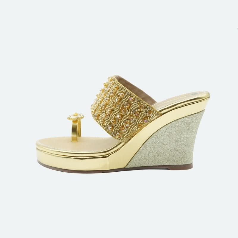 Aira - Gold Wedges