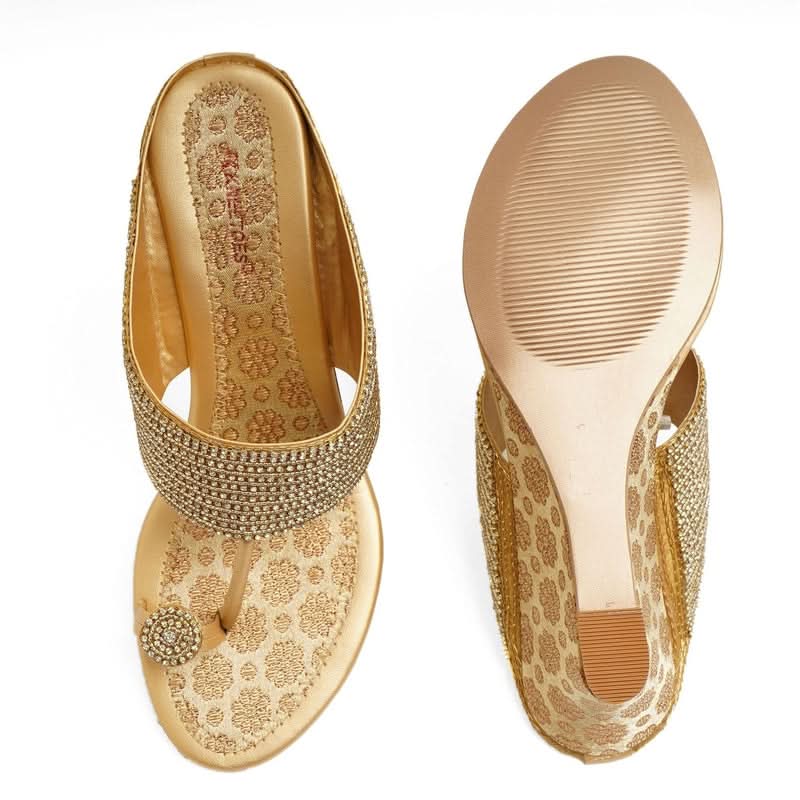 Prisha - Gold Wedges