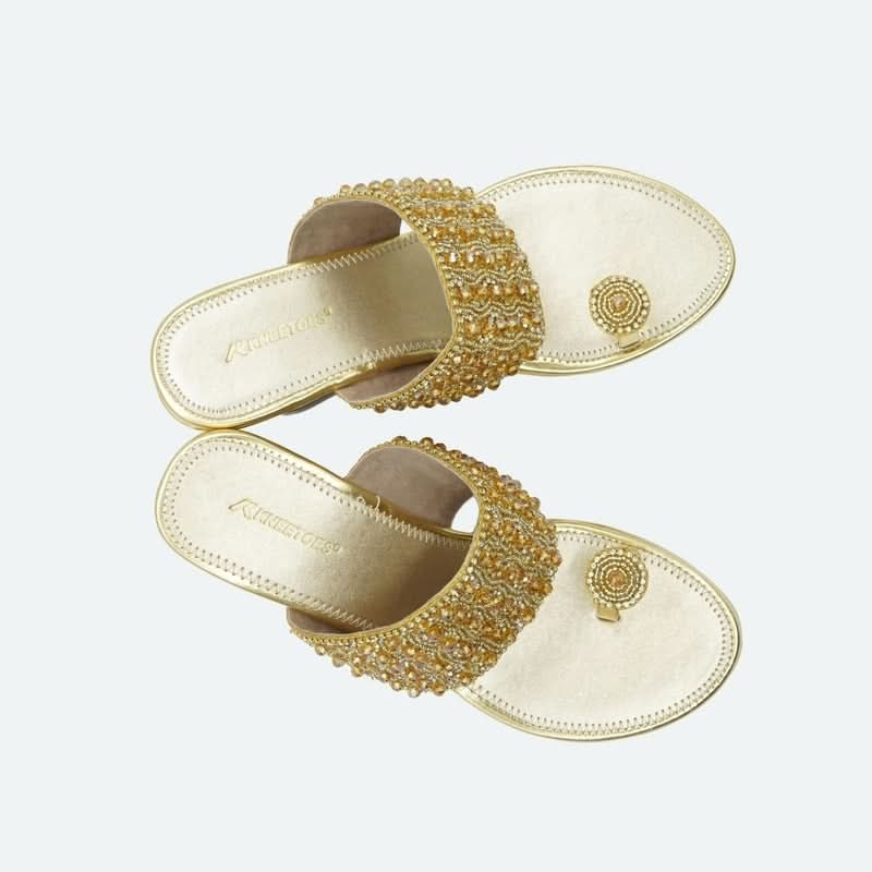 Aira - Gold Wedges
